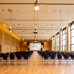 Bildungszentrum 3*