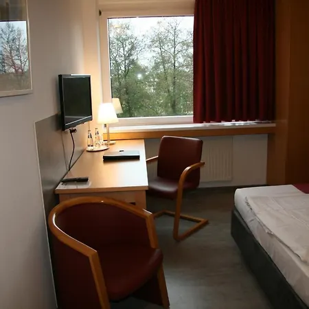 Otel Bildungszentrum 3*