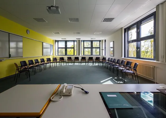 Bildungszentrum Otel 3*